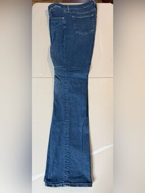 Levi’s 725 Womens Jeans - Bootcut
